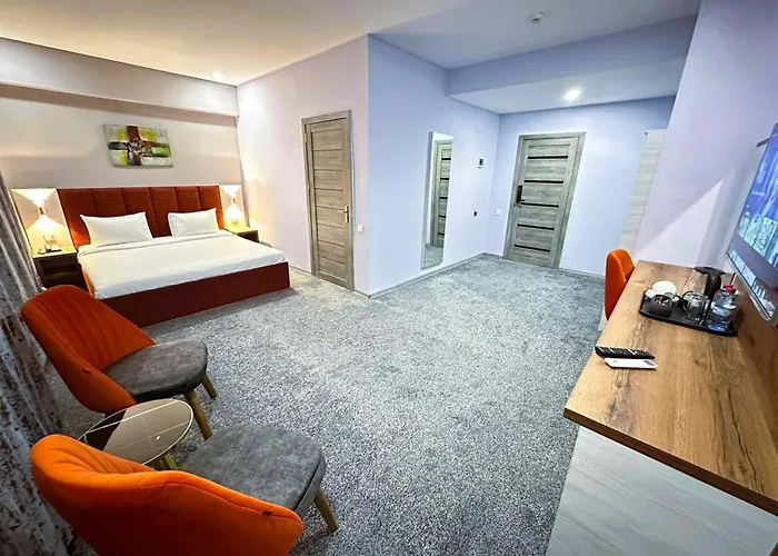 Amazon Hotel - Free Massage